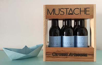 Productos singulares: Mustache Marinera, cerveza negra con agua marina