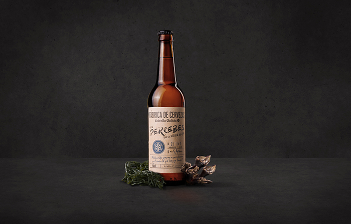 Productos singulares: Cerveza Estrella Galicia con percebes