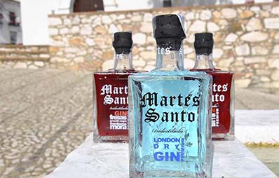 Productos singulares: Martes Santo, primera ginebra ecológica de España