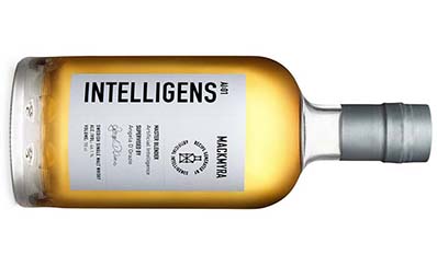 Intelligens, el primer whisky del mundo creado con inteligencia artificial