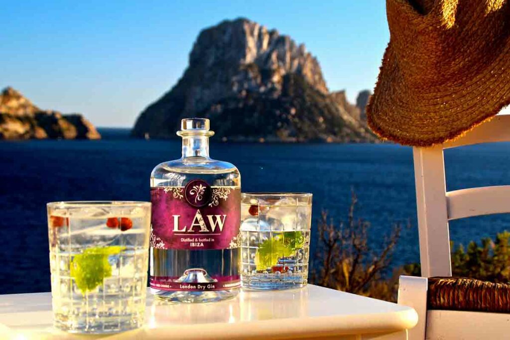 LAW, el singular y extraordinario gin con origen Ibiza